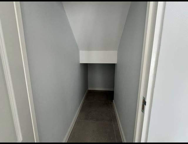 5 BEDROOM HOUSE FOR SALE IN SANDOWN